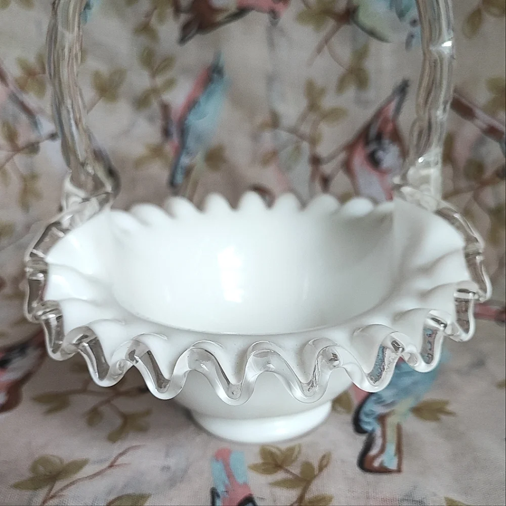 FENTON Silvercrest Silver Crest Ruffled Edge Glass Easter Bridal Basket *FLAW*